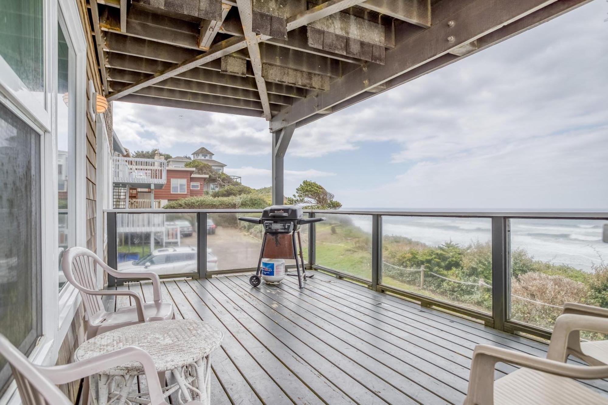Above The Beach Lincoln City Exterior foto